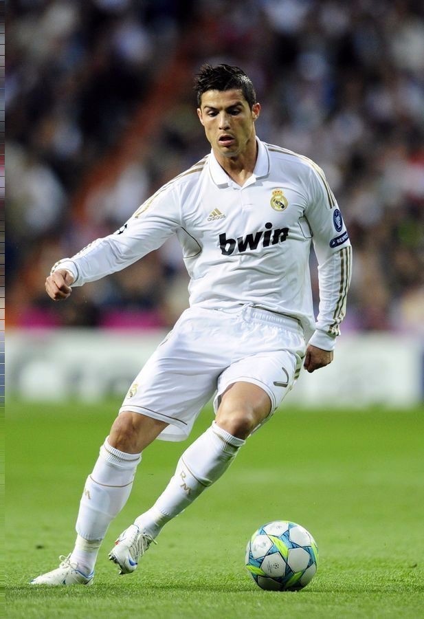 冯泰奇奥的状态堪忧，欧锦赛首战表现不佳