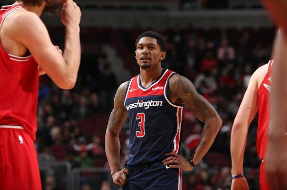 借助中国地 借助中国地