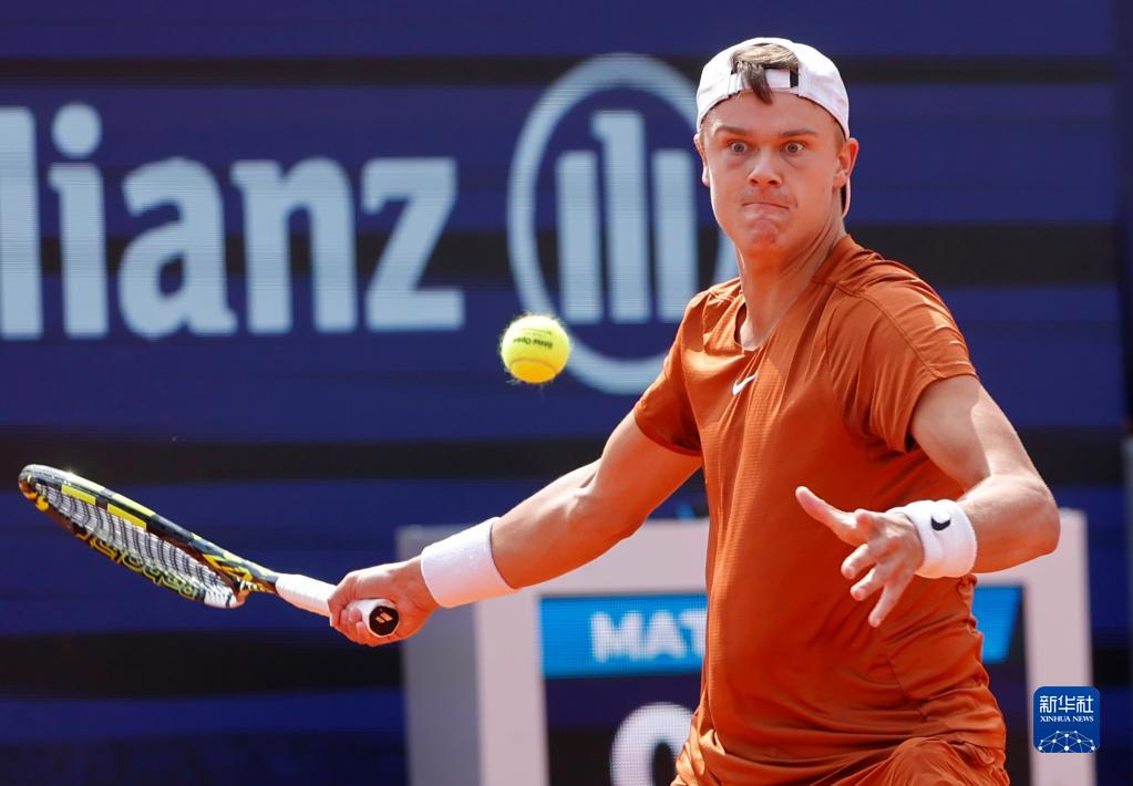 场比赛中 场比赛中